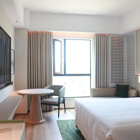 S&N Zhejiang Linhai International Hotel Экстерьер фото