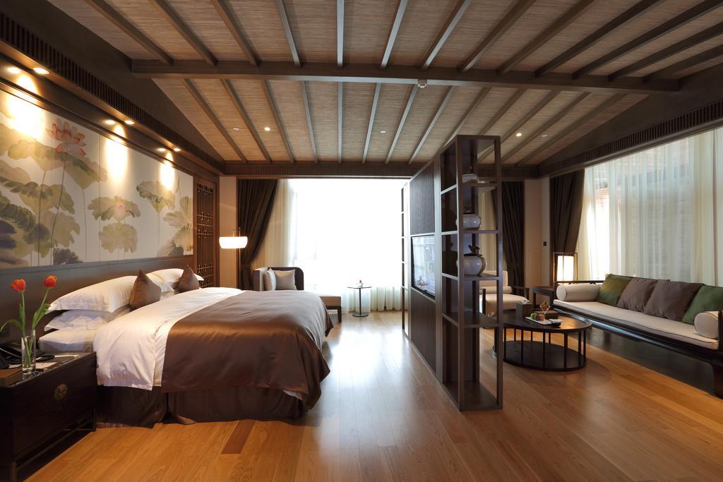 S&N Zhejiang Linhai International Hotel Номер фото