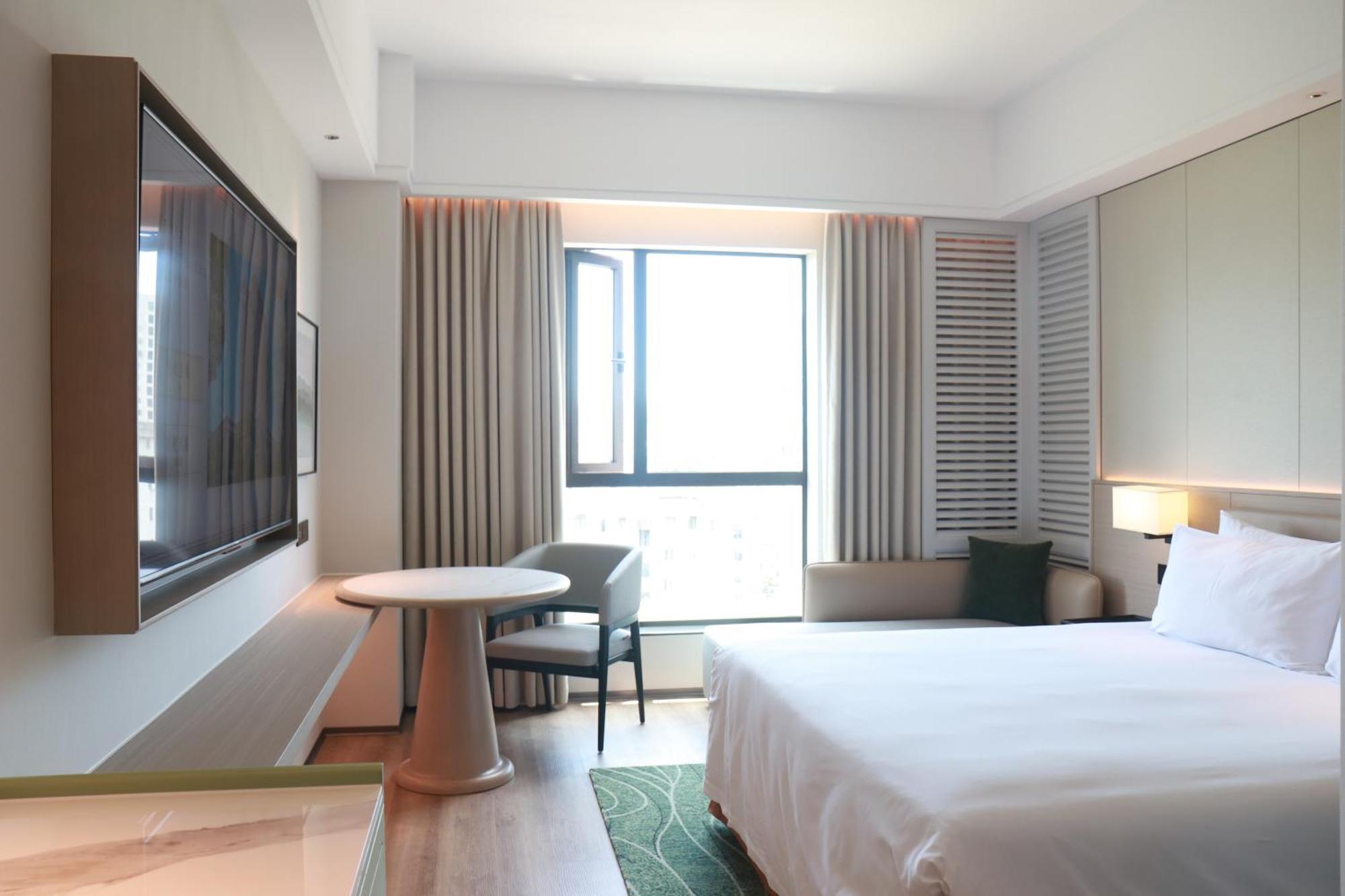 S&N Zhejiang Linhai International Hotel Экстерьер фото