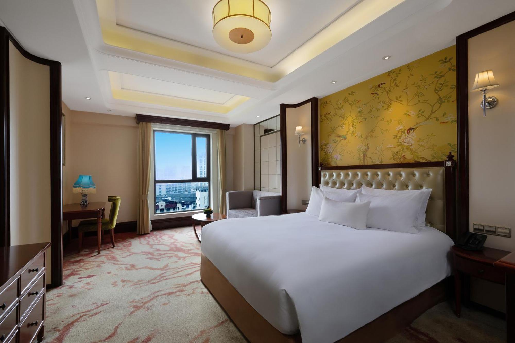 S&N Zhejiang Linhai International Hotel Экстерьер фото