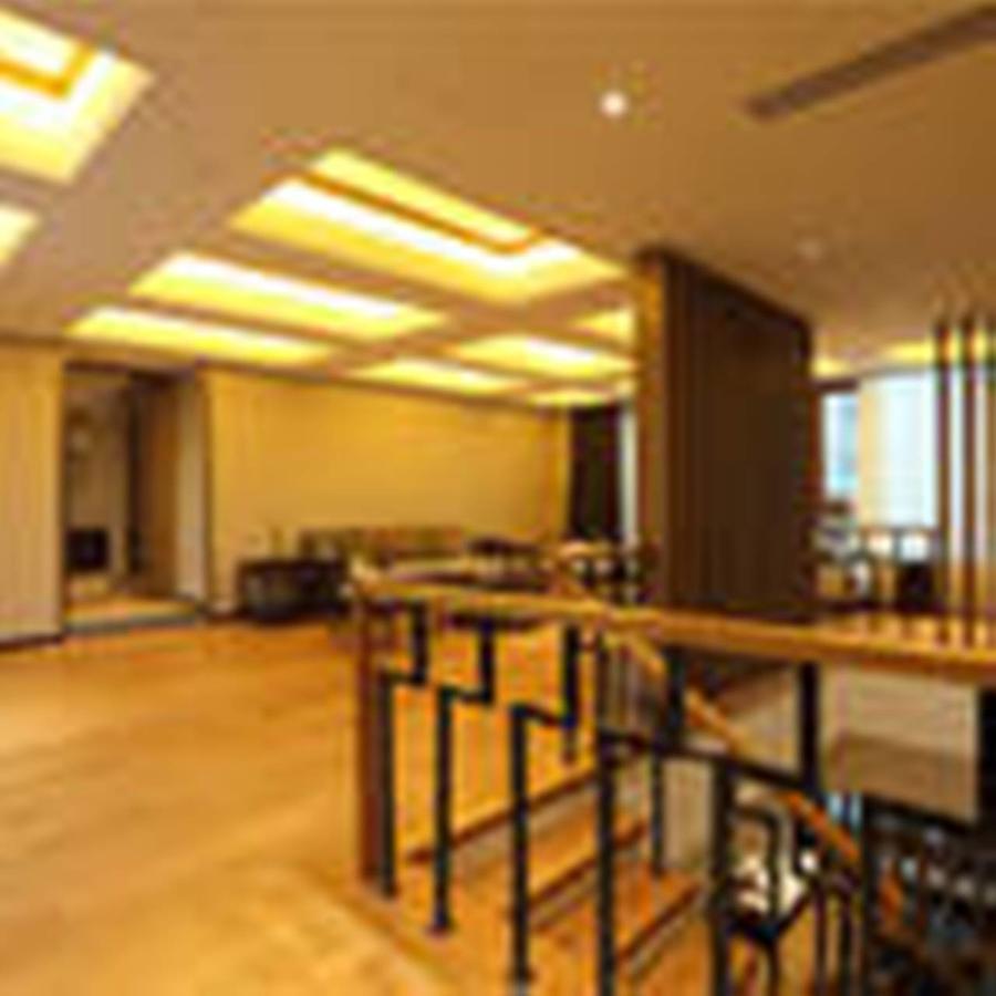 S&N Zhejiang Linhai International Hotel Экстерьер фото