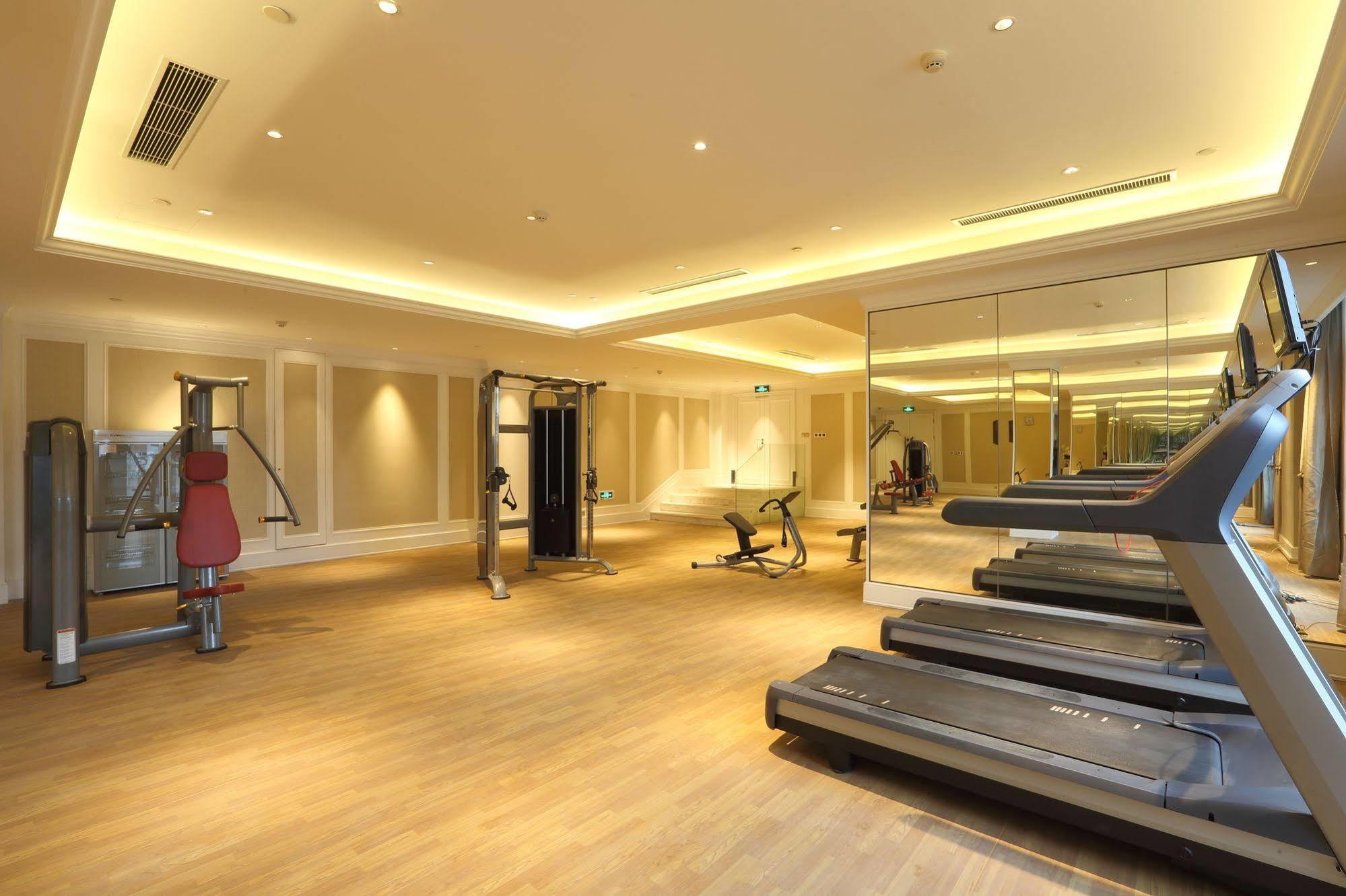S&N Zhejiang Linhai International Hotel Экстерьер фото