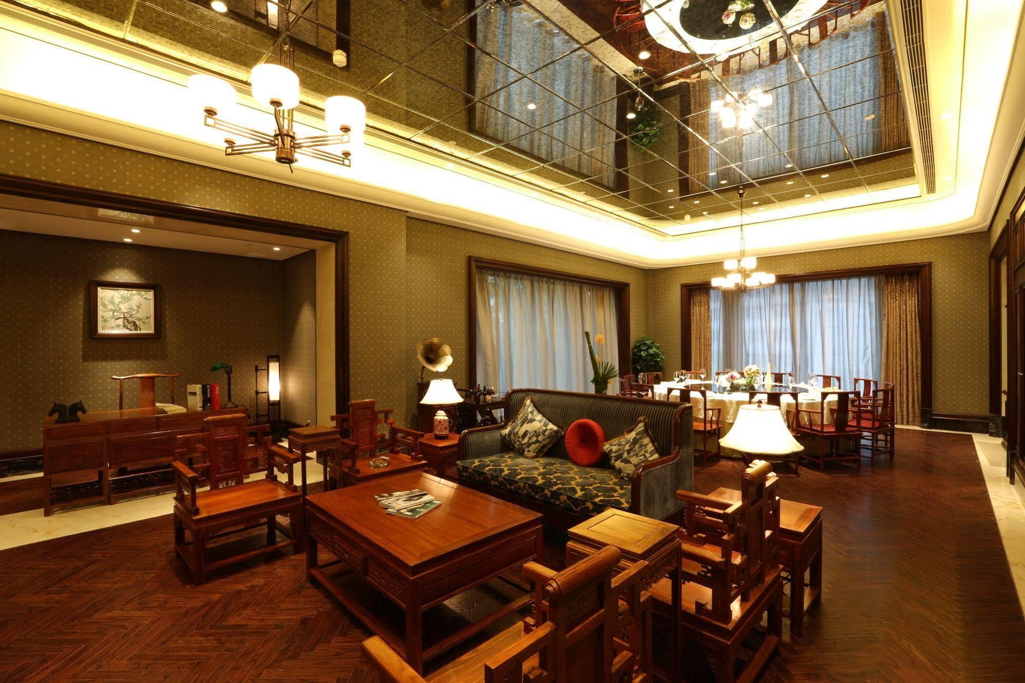 S&N Zhejiang Linhai International Hotel Экстерьер фото