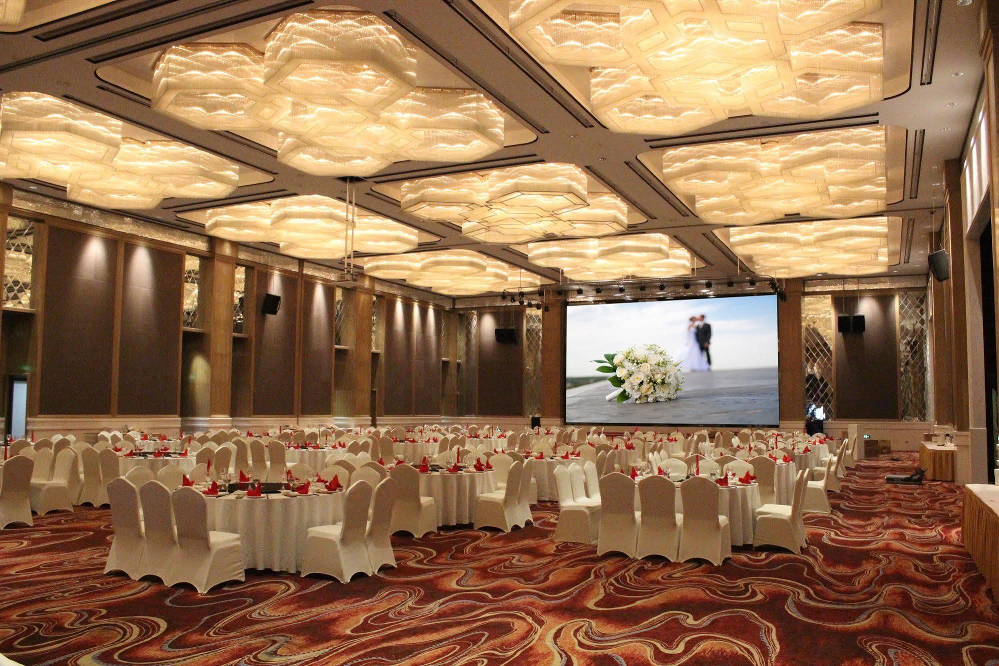 S&N Zhejiang Linhai International Hotel Экстерьер фото